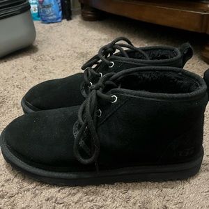 UGG Woman’s Neumel 9.5